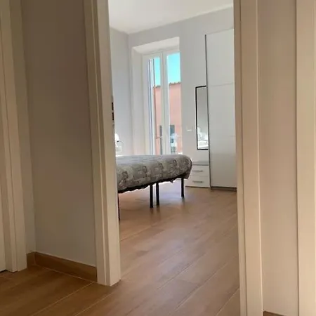 House Apartment *