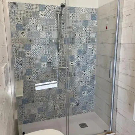 House Apartment *